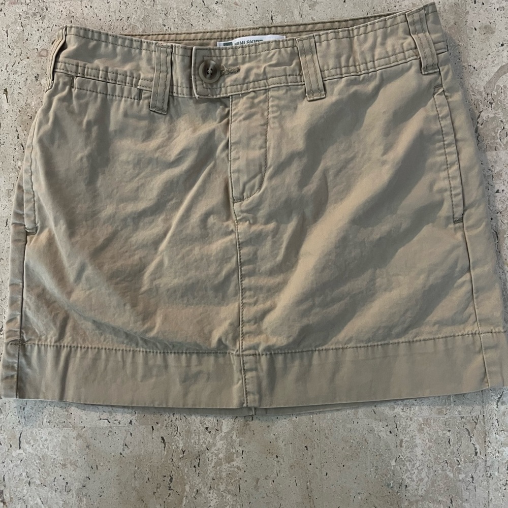 Gap- Favorite Khaki Mini Skirt Size 2